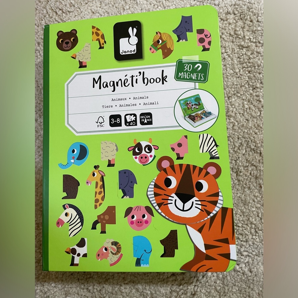 Janod MagnetiBook animal mix and match